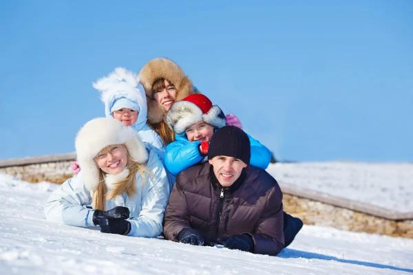 С детьми на зимний отдых: лучшие направления для семейных каникул. Отдых с ребенком зимой: где интересно?