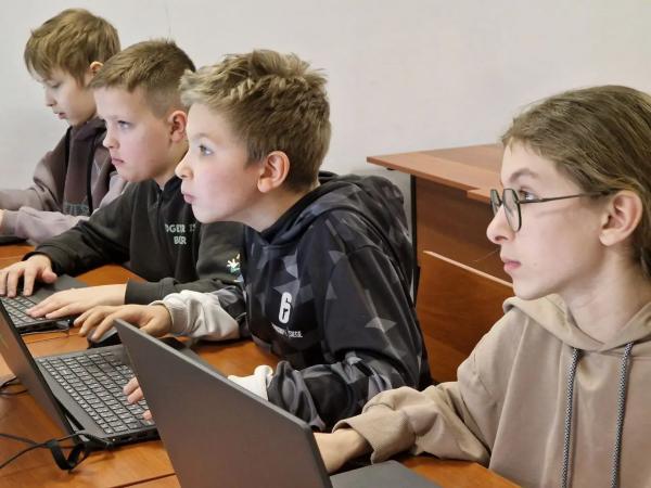 С чего начать изучать программирование для детей в Москве в 2024 году: советы педагогов. Курсы программирования для детей