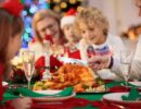 Как позаботиться о здоровье ребенка на новогодних каникулах? Рекомендации педиатра. Что можно есть ребенку с праздничного стола