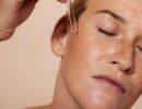 Сушит кожу и вызывает акне: шесть мифов о гиалуроновой кислоте в уходовой косметике