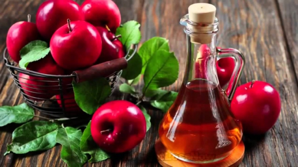 Яблочный уксус снижает сахар в крови: в чем польза продукта для организма и как его использовать