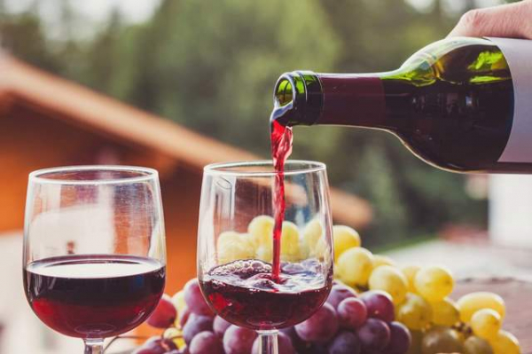 Миф или правда: как влияет красное вино на кровяное давление