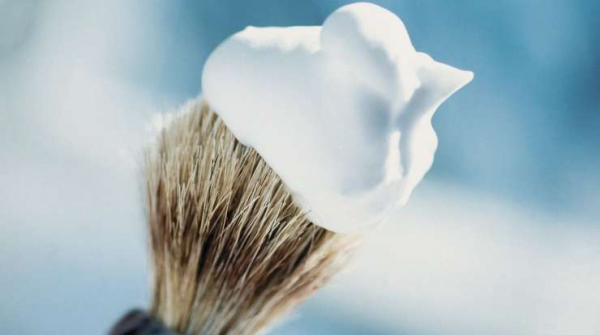 Почистить кран и духовку и другие нетрадиционные способы применения пены для бритья