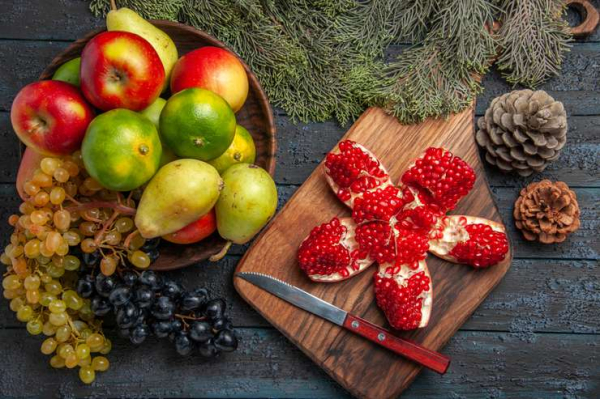 Утка в яблоках, заливное и «Наполеон»: актуальные блюда в год Дракона в стиле СССР