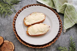 Бутерброды с маслом и сыром