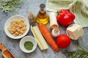 Макароны с овощами и сыром в духовке