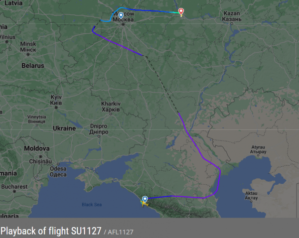 Пассажирам «Аэрофлота» пришлось 12 часов ждать вылета в Москву с запасного аэродрома